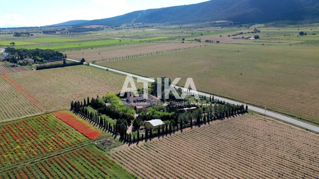 Villa in Fontanars dels Alforins, Valencian Community, Spain 3 - 15796269
