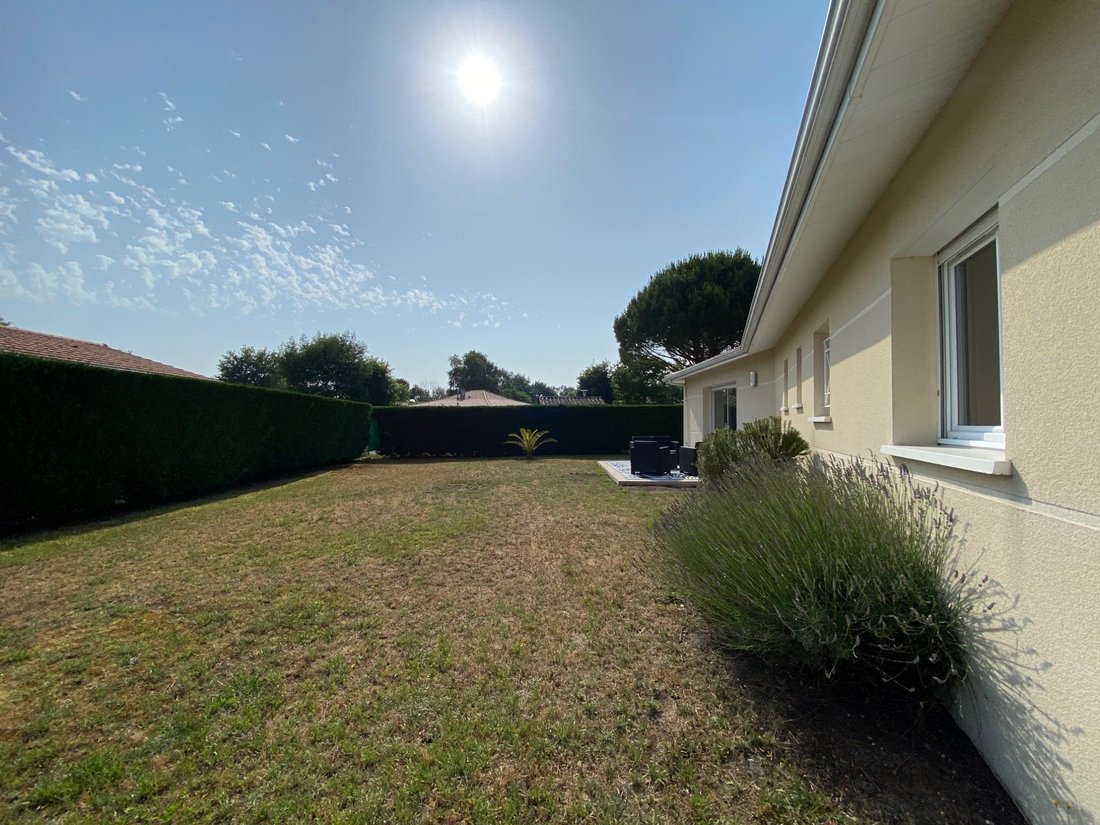 Villa in Ares, Nouvelle-Aquitaine, France 4 - 15796065