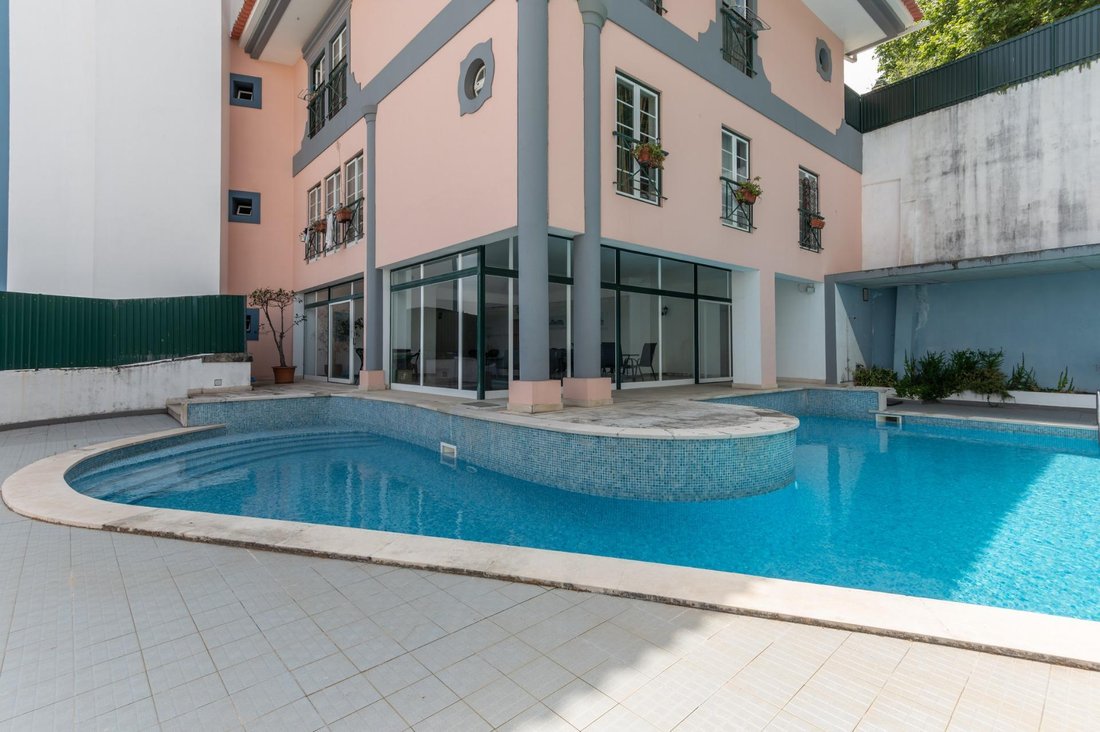 Apartment in Estoril, Cascais e Estoril, Lisbon 2 - 15796316