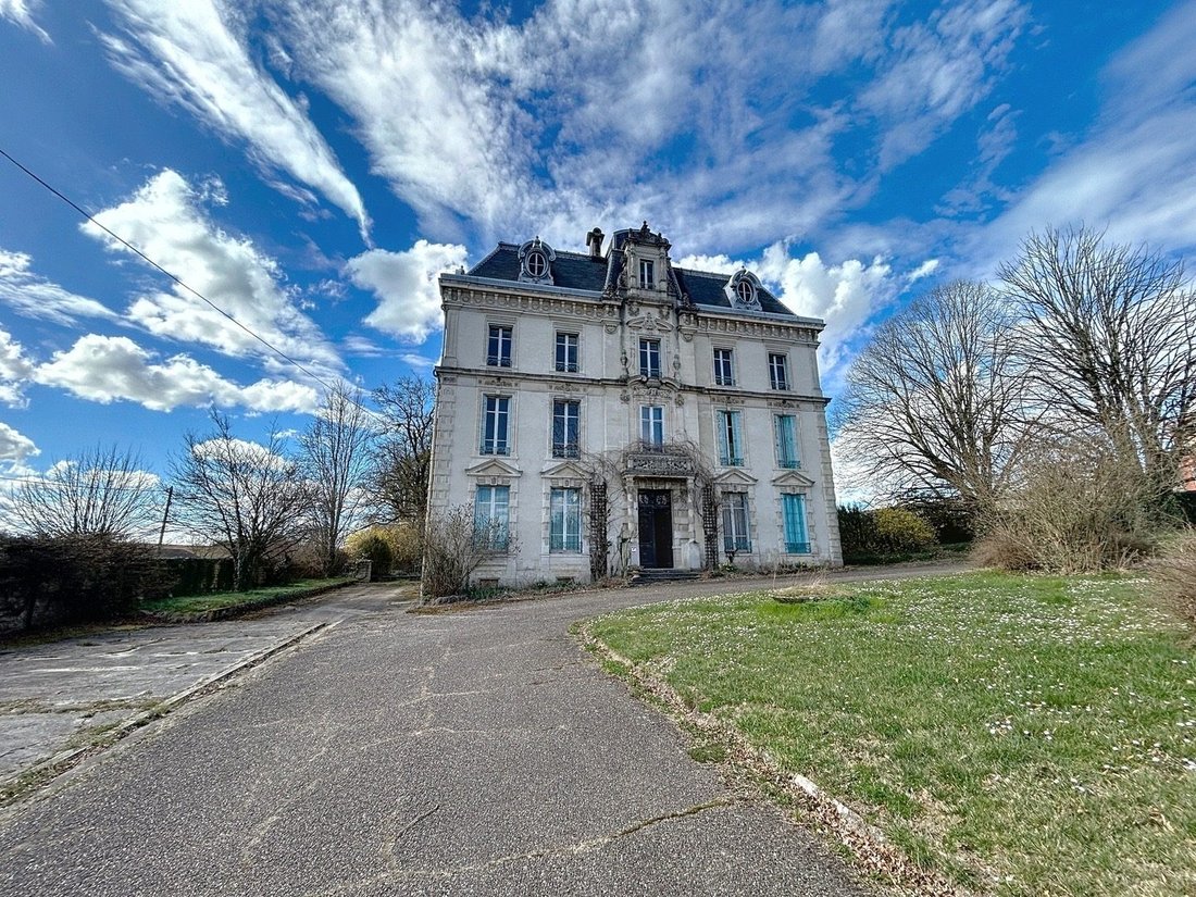 Château Ancemont: A 19th-Century Dream Woven in Stone & Verdant Whispers