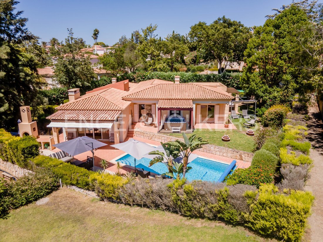 Villa in Estombar e Parchal, Algarve, Portugal 1 - 15796346