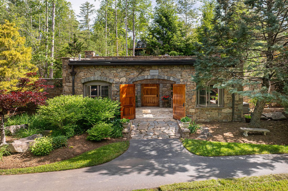 House in Asheville, North Carolina, United States 3 - 15796486
