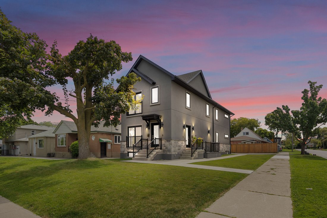 House in Toronto, Ontario, Canada 1 - 15796478