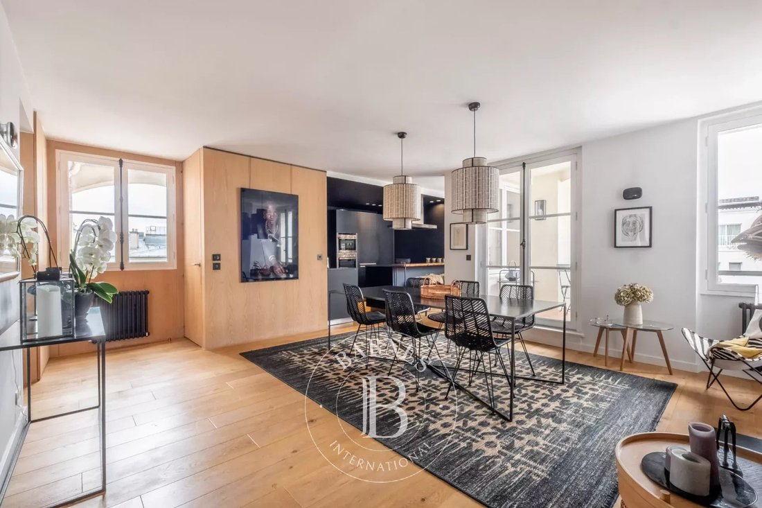 Apartment in Saint Thomas d'Aquin, Paris 7e Arrondissement, Paris 3 - 15796660