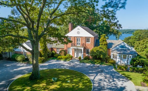 Land in Cold Spring Harbor, New York, United States 1