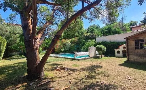 House in Alexis-Montlouis, Montelimar, France 1