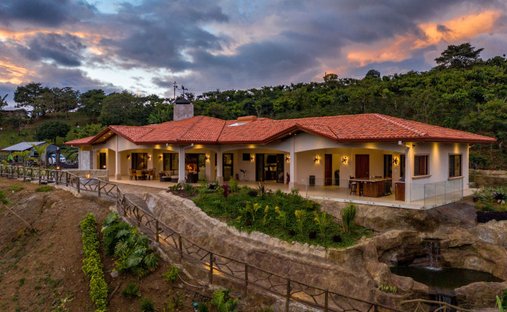 Maison à Naranjo, Alajuela, Costa Rica 1