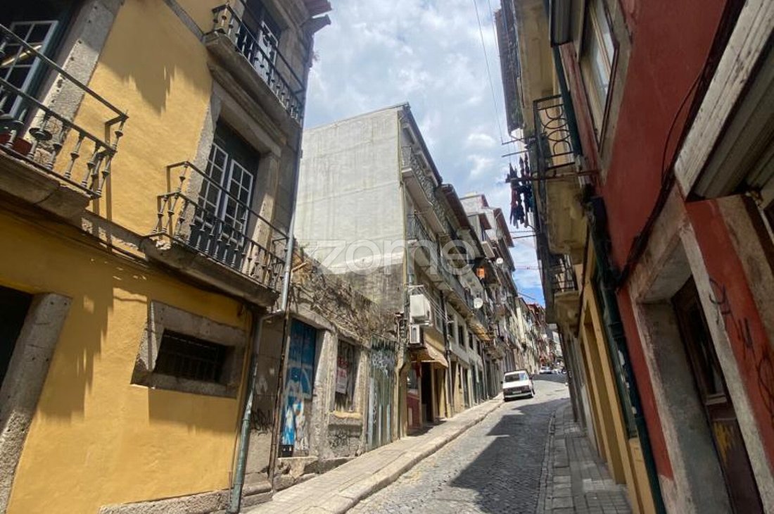 Terreno en Cedofeita, Santo Ildefonso, Sé, Miragaia, São Nicolau e Vitória, Distrito de Oporto, Portugal 1 - 12878504