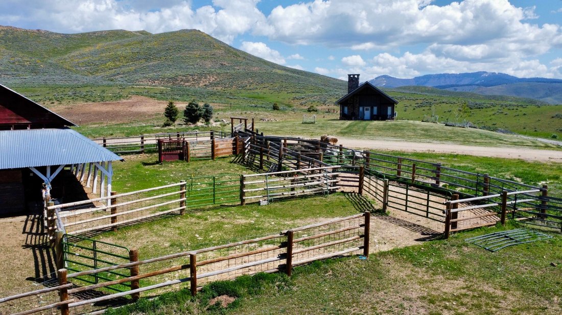 House in Fairfield, Idaho, United States 3 - 15799353
