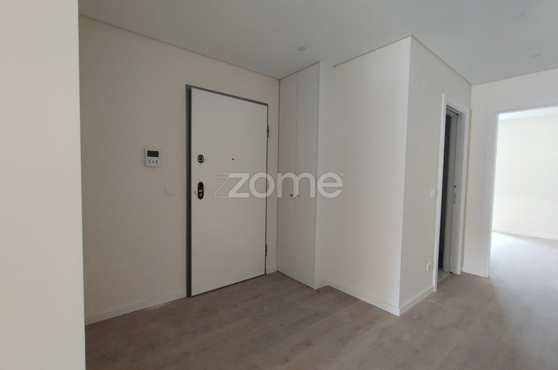 Apartment in Odivelas, Lisbon, Portugal 5 - 14753033