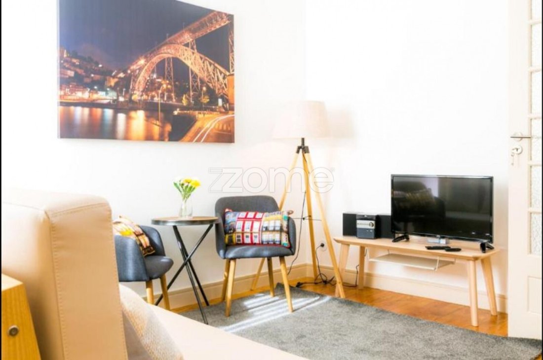 Apartment in Cedofeita, Santo Ildefonso, Se, Miragaia, Sao Nicolau e Vitoria, Porto District, Portugal 3 - 12494000
