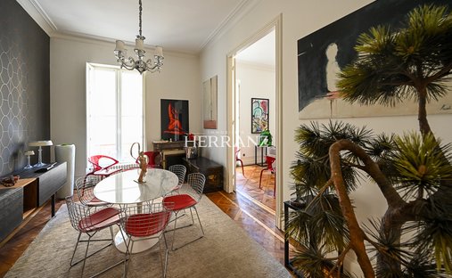 Apartment in Grand Parc-Chartrons-Paul Doumer, Bordeaux, France 1