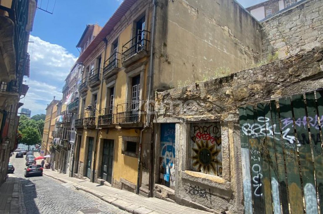 Land in União das Freguesias de Cedofeita, Santo Ildefonso, Sé, Miragaia, São Nicolau e Vitória, Distrikt Porto, Portugal 5 - 12878504
