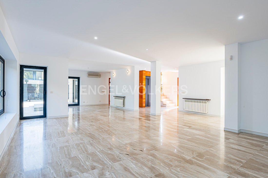 House in Sant Cugat del Valles, Catalonia, Spain 2 - 15798736
