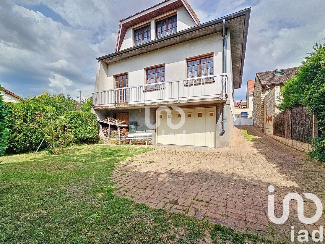 Casa a Vitry-sur-Seine, Île-de-France, Francia 1 - 15566430
