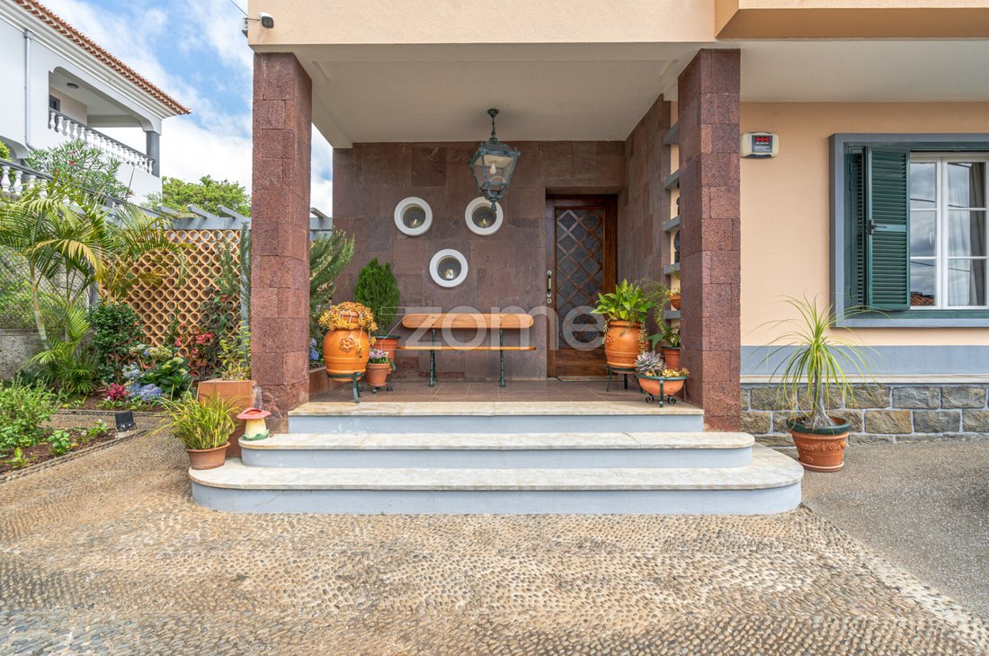 Haus in São Martinho, Autonome Region Madeira, Portugal 1 - 13085230