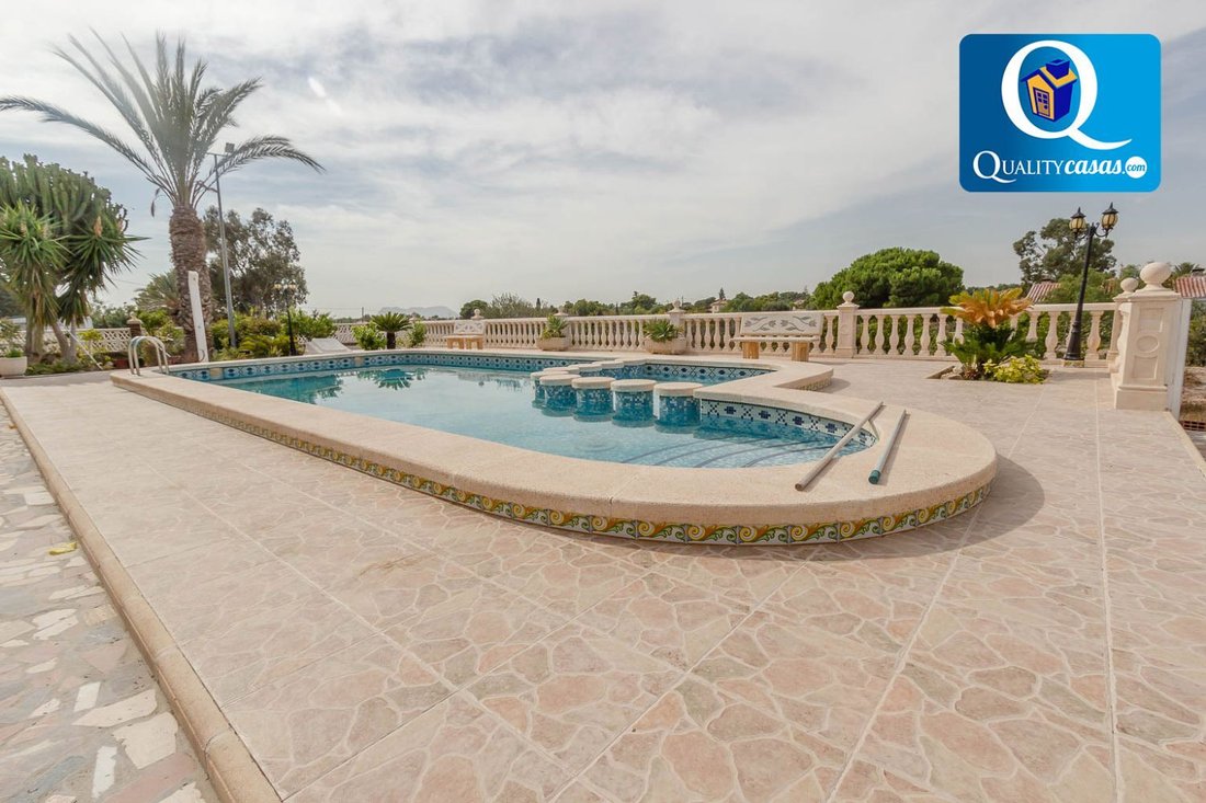 Villa in Sant Vicent del Raspeig, Valencian Community, Spain 4 - 15798356