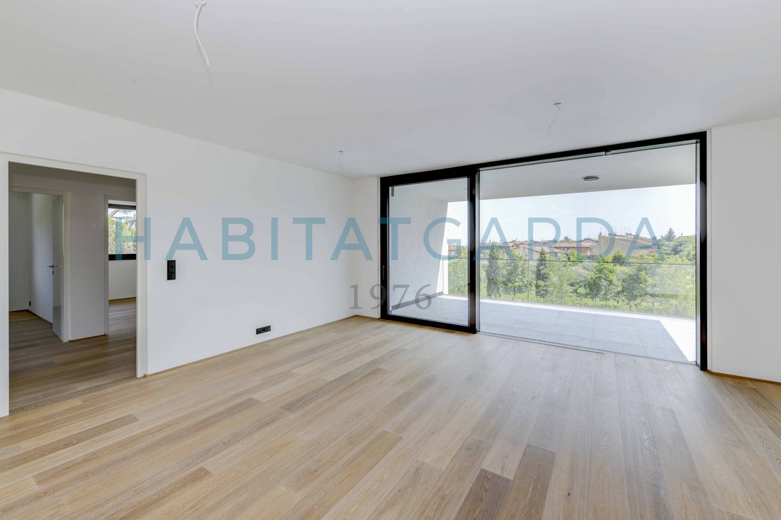 Apartment in Salo, Lombardy, Italy 2 - 15799138