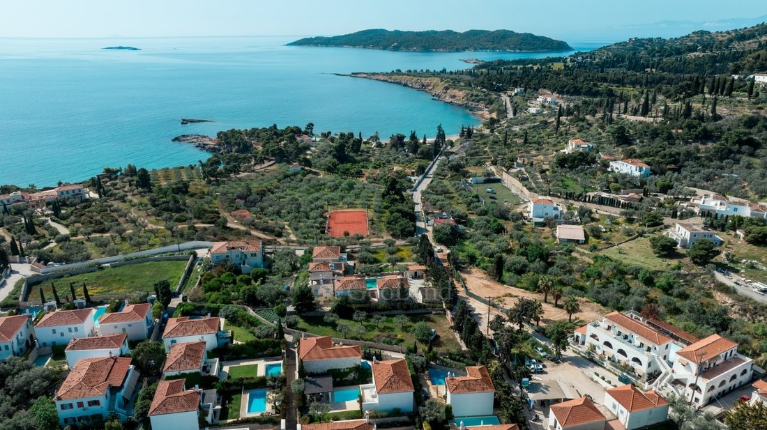 Land in Spetses, Attica, Greece 1 - 15796999