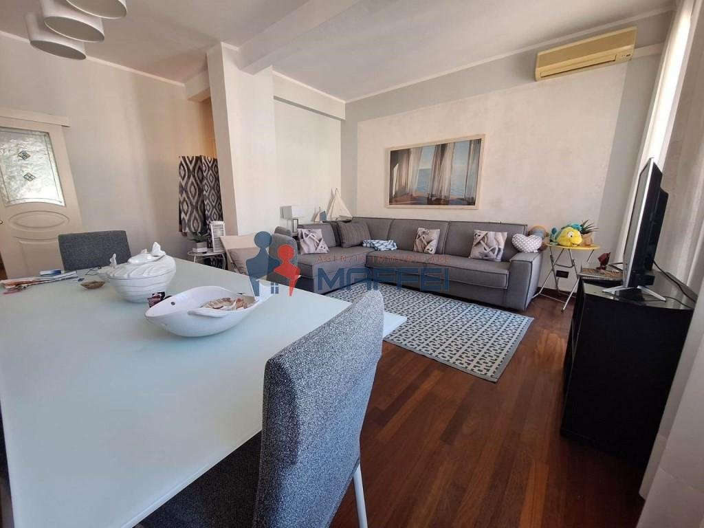 Apartment in Historic Center, Viareggio, Tuscany 1 - 15798520