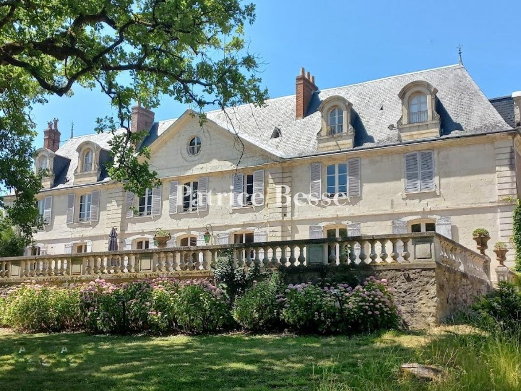 Whispers of the Loire: A 1720 Tuffeau Château’s Timeless Embrace