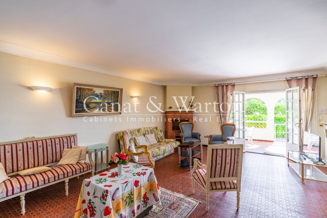 Villa in Rayol-Canadel-sur-Mer, Provence-Alpes-Côte d'Azur, France 2 - 15798651