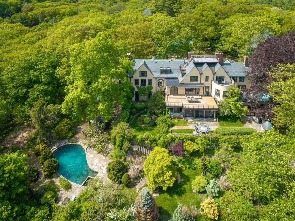 House in Beverly, Massachusetts, United States 2 - 15798933