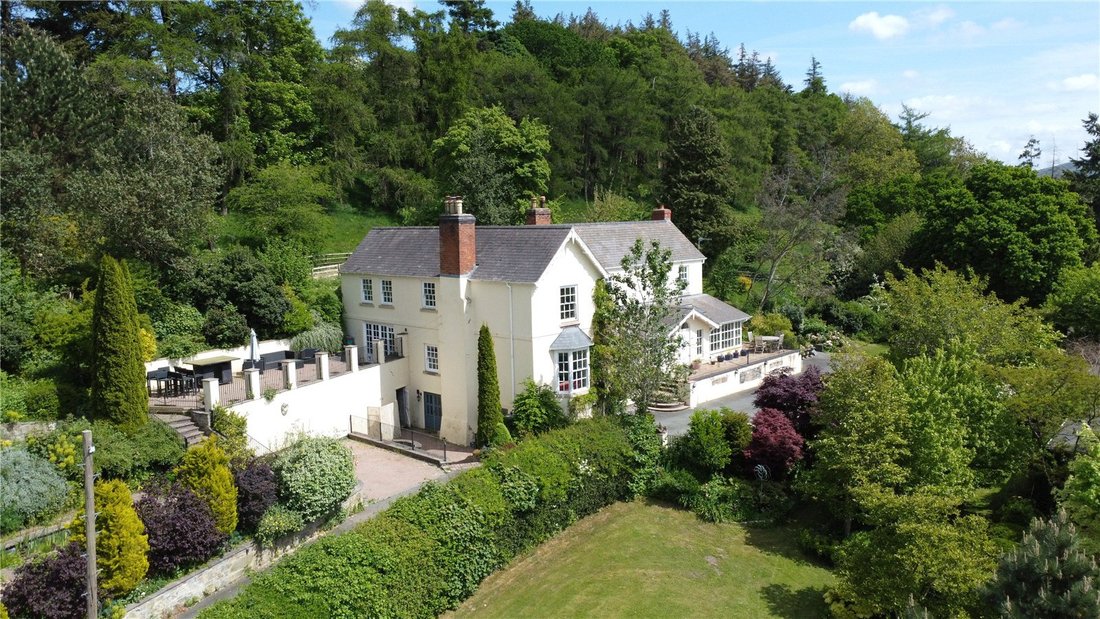 House in Welshpool, Wales 1 - 15798456