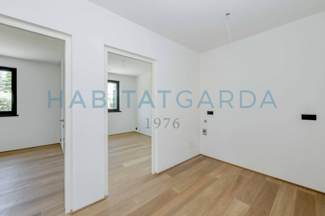 Apartment in Salo, Lombardy, Italy 5 - 15799138