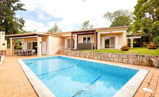 Villa in Lagoa e Carvoeiro, Algarve, Portugal 1