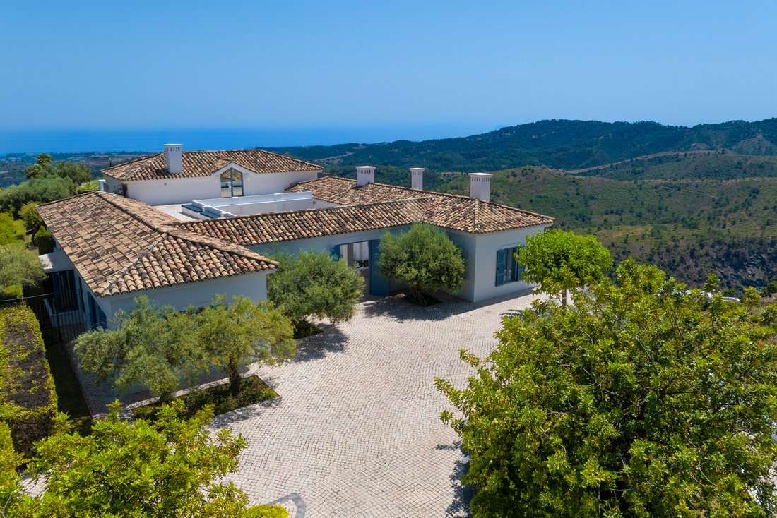 Villa in Benahavis, Andalusia, Spain 4 - 15796292