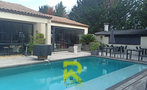 6 Room House With Terrace Near Beziers The House