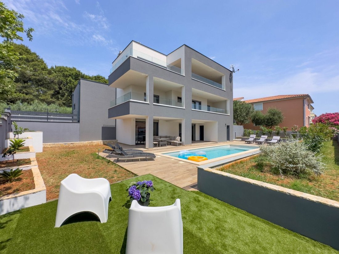 Villa in Medulin, Istria County, Croatia 1 - 15805815