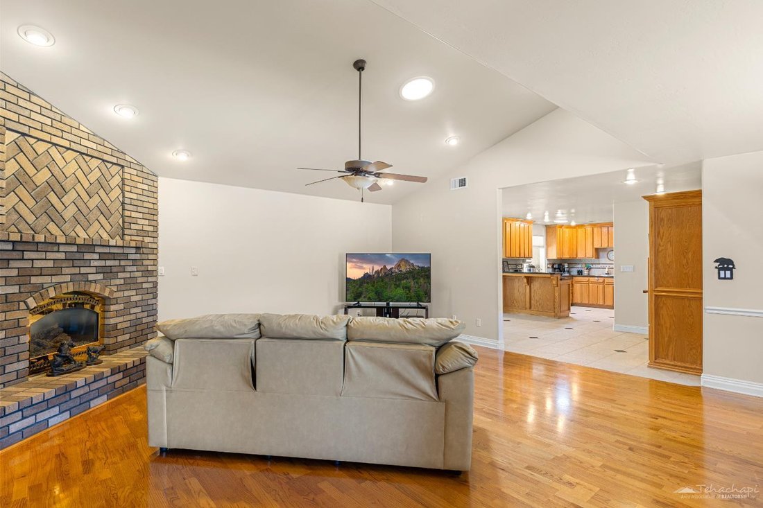 House in Tehachapi, California, United States 5 - 15791227