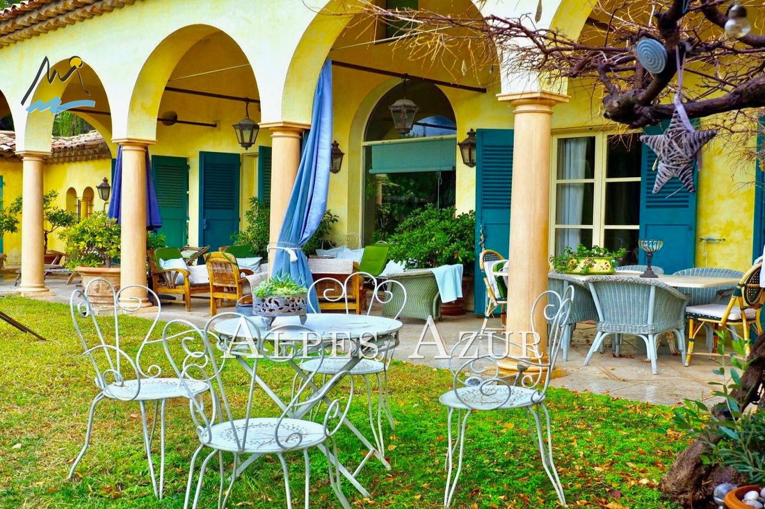 Villa à Carros, Provence-Alpes-Côte d'Azur, France 4 - 15802744