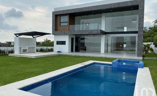 House in Lomas de Cocoyoc, Morelos, Mexico 1