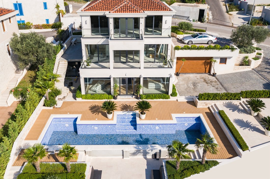 Villa in Blizikuće, Budva Municipality, Montenegro 1 - 15800687