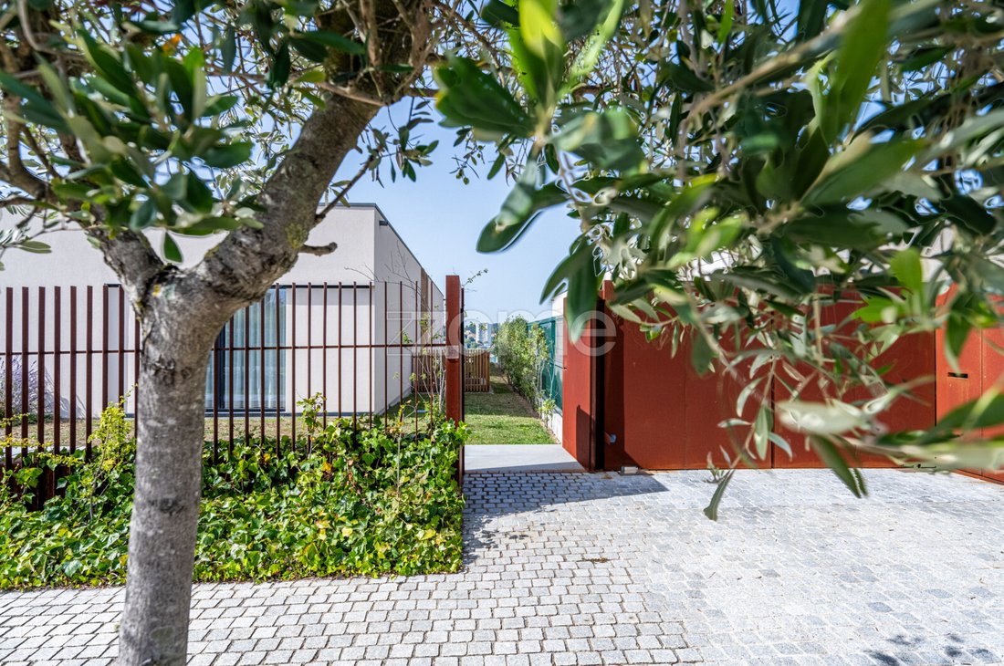 House in Canidelo, Porto District, Portugal 2 - 14767275