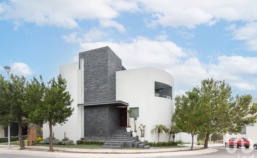 House in San Luis Potosí, San Luis Potosi, Mexico 1