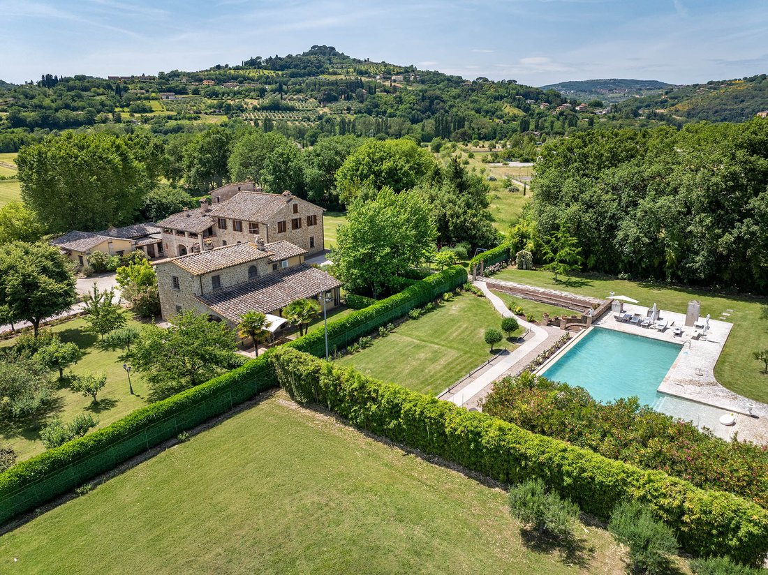 Country House in Ponte Valleceppi, Perugia, Umbria 1 - 15800495