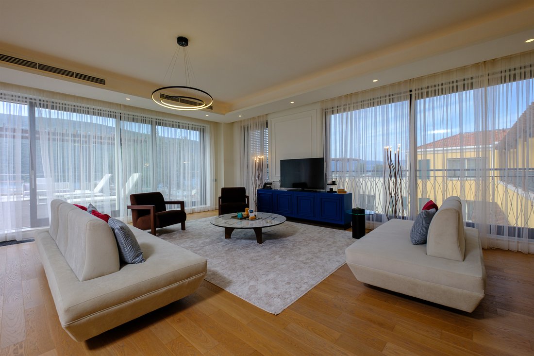 Apartment in Kumbor, Herceg Novi Municipality, Montenegro 3 - 15800682