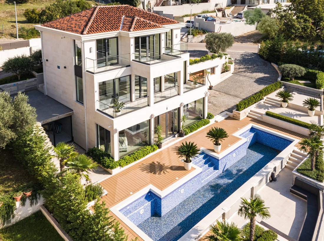 Villa in Blizikuće, Budva Municipality, Montenegro 2 - 15800687
