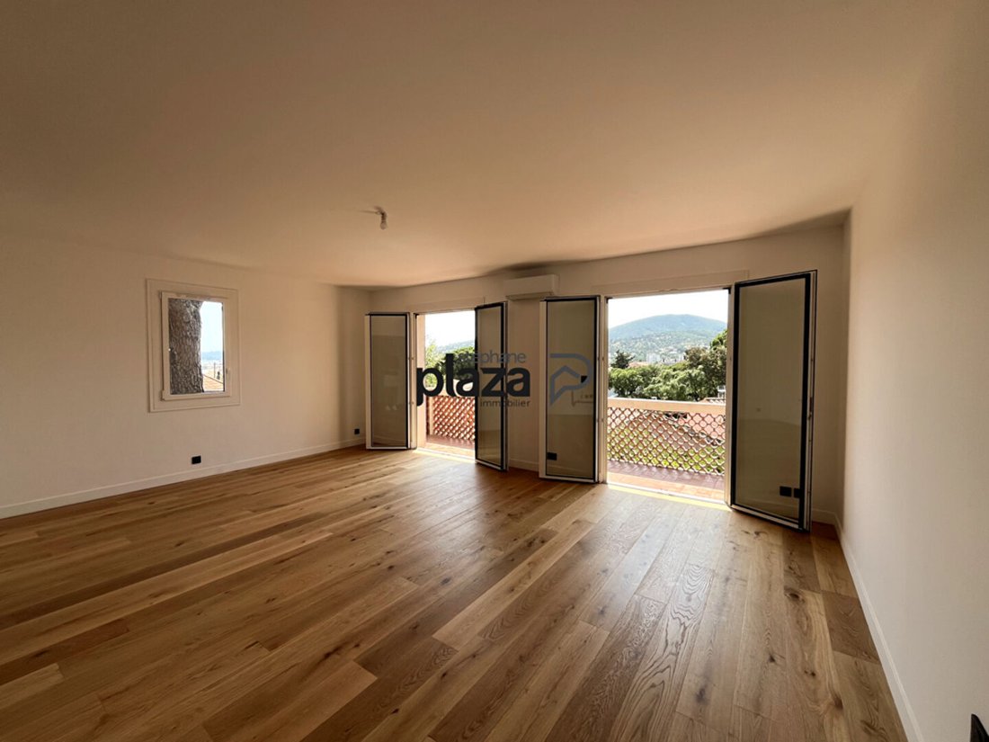 Apartment in Nartelle-Noyer-Bellevue-bd des Sardinaux, Sainte-Maxime, France 1 - 13050654