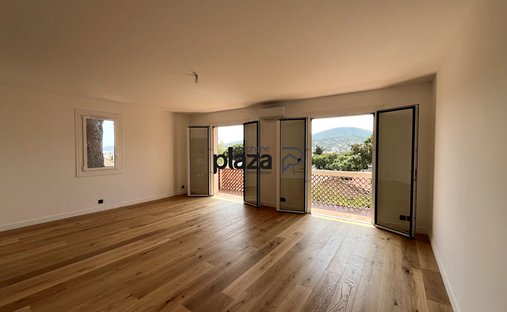 Appartamento a Nartelle-Noyer-Bellevue-bd dei Sardinaux, Sainte-Maxime, Francia 1
