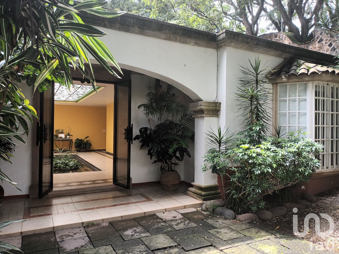 House in Cuernavaca, Morelos, Mexico 2 - 15804025