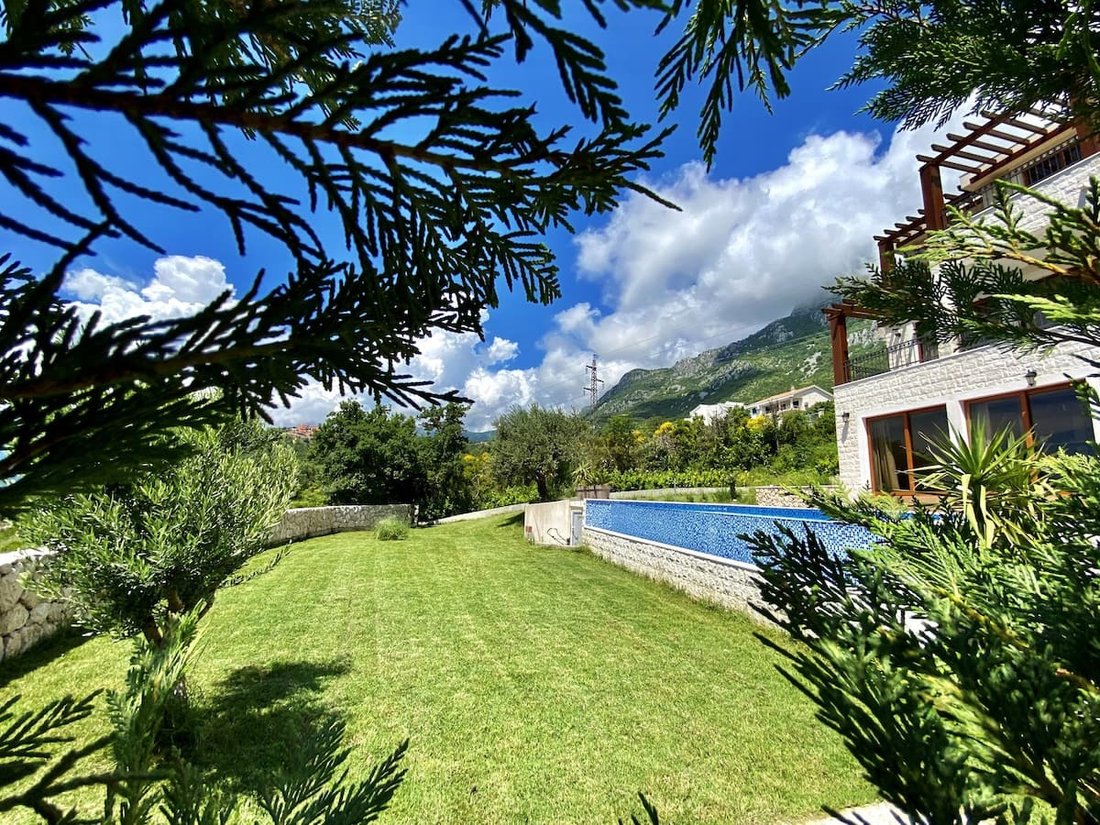 Villa in Blizikuće, Budva Municipality, Montenegro 3 - 15800654