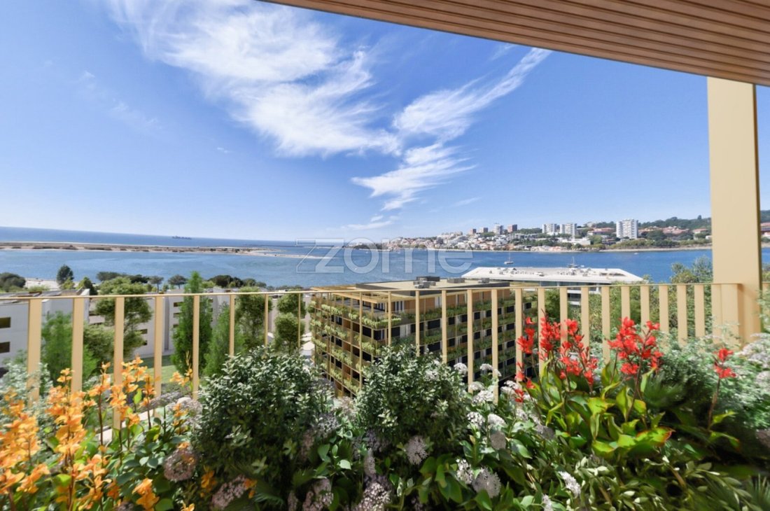 Apartment in Canidelo, Porto District, Portugal 1 - 14594970