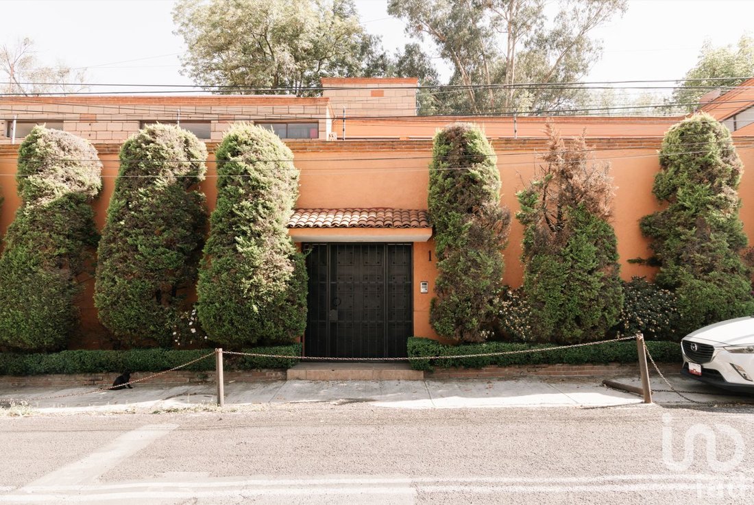 House in Mexico City, Mexico 1 - 15804035