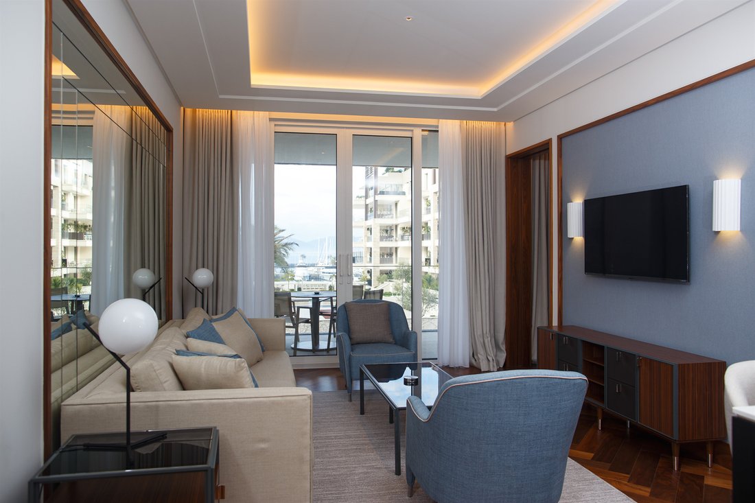 Apartment in Tivat, Tivat Municipality, Montenegro 2 - 15800730