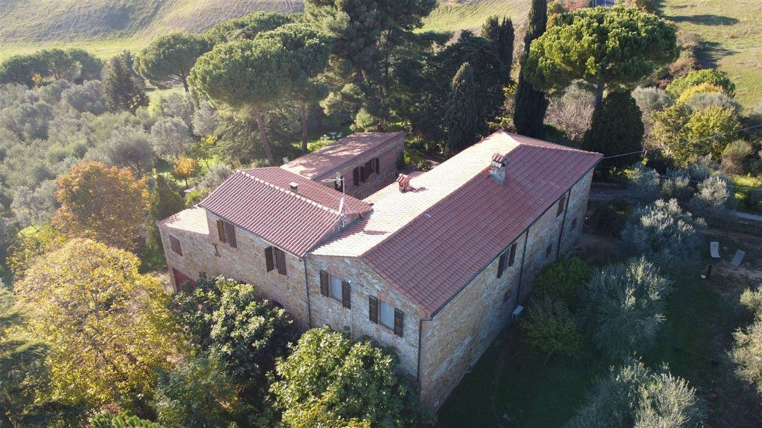 Trequanda, Tuscany, Italy 2 - 15804980
